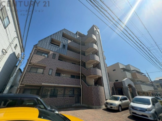 鉄筋コンクリート造6階建て