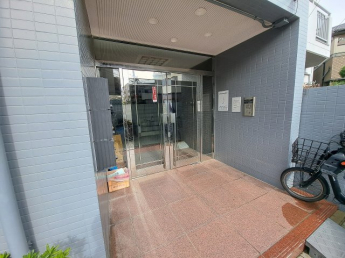 【エントランス】
