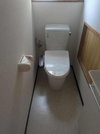 南郷四丁目貸家の画像