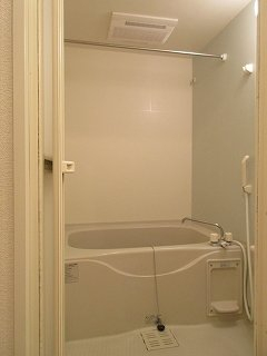 日々の疲れを癒すお風呂付です