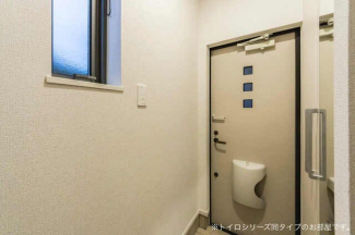 ゆったりとした玄関です