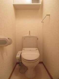 シンプルで使いやすいトイレです