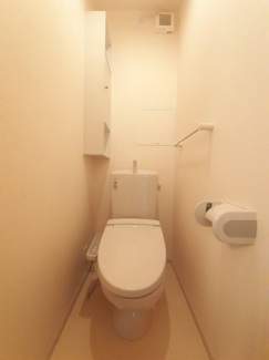 ゆったりとした空間のトイレです