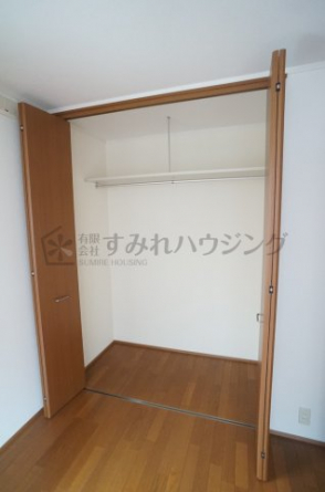 参考、同建物・反転間取りの号室