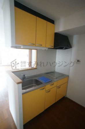 参考、同建物・反転間取りの号室