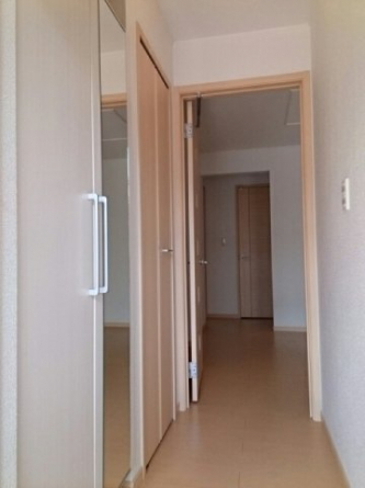 シンプルで使いやすい玄関です