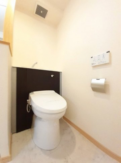 落ち着いたトイレです