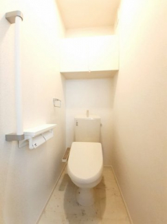 シンプルで使いやすいトイレです