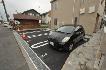【駐車場】