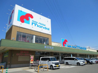 万代伊川谷店まで700m