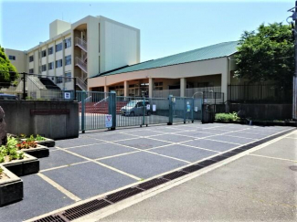 神戸市立長坂中学校まで3110m