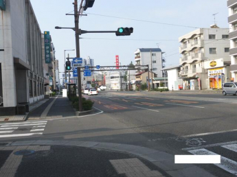 伊予銀行本町支店まで841m