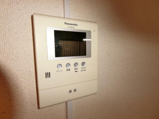 ２間分の収納があって部屋も広く使用できます。