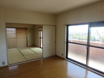 松山市余戸南３丁目の中古マンションの画像