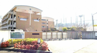 四国中央市立三島東中学校まで1483m