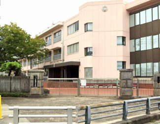 四国中央市立三島小学校まで627m