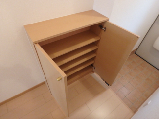 散らかりがちな玄関もキレイに片付く玄関収納