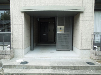 【エントランス】