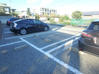 【駐車場】