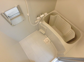 落ち着いた空間のお風呂です
