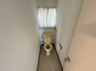 ゆったりとした空間のトイレです