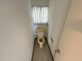 ゆったりとした空間のトイレです