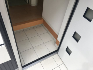 【玄関】