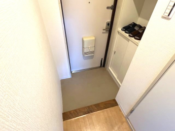 【玄関】