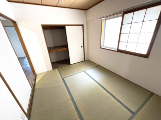 【寝室】