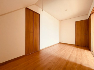 【寝室】