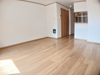 こちらの居間で趣味の時間をお楽しみください