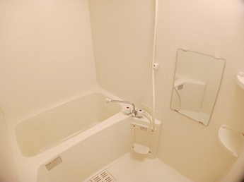 ゆったり過ごせるお風呂です