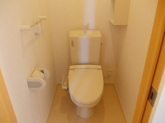 清潔感のあるトイレです