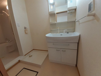 忙しい朝には欠かせない洗面所です