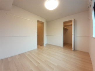 中はこのようになっています