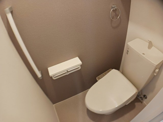 落ち着いたトイレです