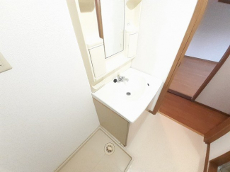 コンパクトで使いやすい洗面所