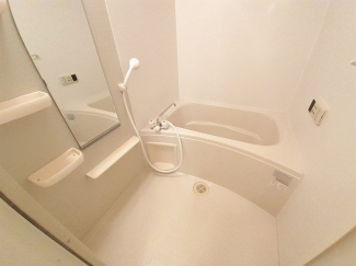 日々の疲れを癒すお風呂付です