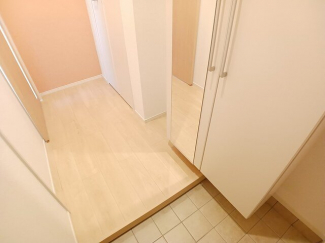 シンプルで使いやすい玄関です