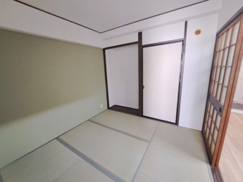 【寝室】