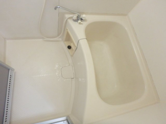 日々の疲れを癒すお風呂付です