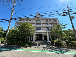 鉄筋コンクリート造7階建て