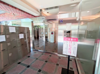 【エントランス】