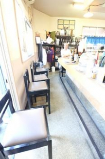 松山市萱町１丁目の店舗一部の画像