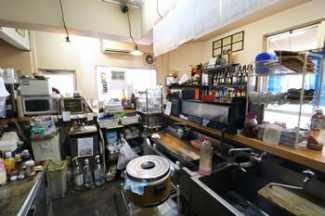 松山市萱町１丁目の店舗一部の画像