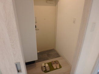 毎日通る玄関はこちらです