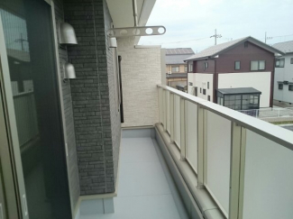 【バルコニー】