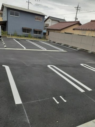 【駐車場】