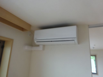 エアコン2基ついてます