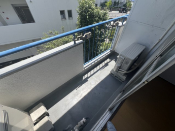 【バルコニー】